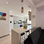 Casa Bella - A Charming House In 펜션 *