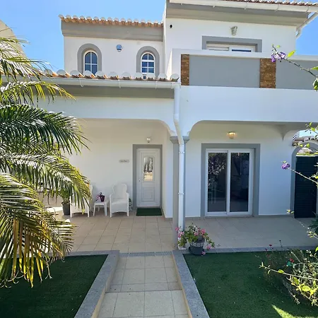 Casa Bella - A Charming House In 펜션